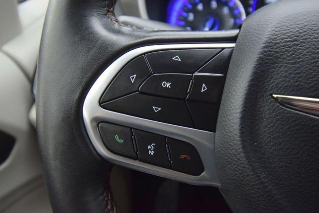 Photo of 2020 Granite Crystal Clearcoat Metallic Chrysler Pacifica