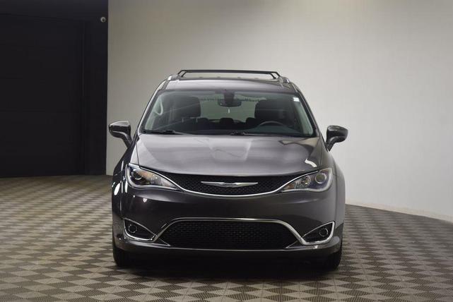 Photo of 2020 Granite Crystal Clearcoat Metallic Chrysler Pacifica