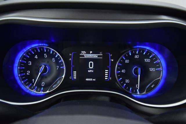 Photo of 2020 Granite Crystal Clearcoat Metallic Chrysler Pacifica