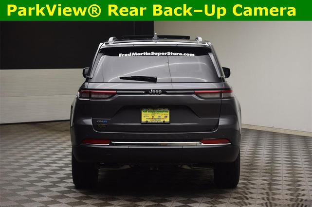 Photo of 2025 Metallic Jeep Grand Cherokee 4xe