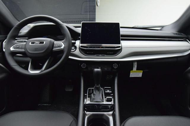 Photo of 2025 Hydro Blue Pearlcoat Jeep Compass