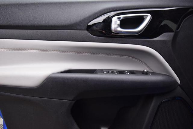 Photo of 2025 Hydro Blue Pearlcoat Jeep Compass