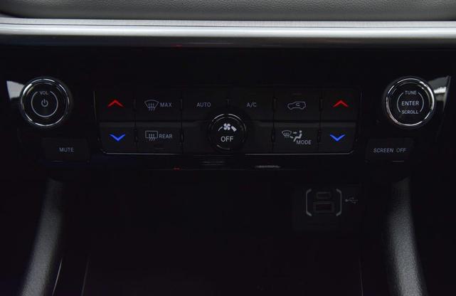 Photo of 2025 Hydro Blue Pearlcoat Jeep Compass