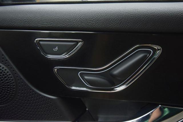 Photo of 2025 Gray Metallic Lincoln Corsair