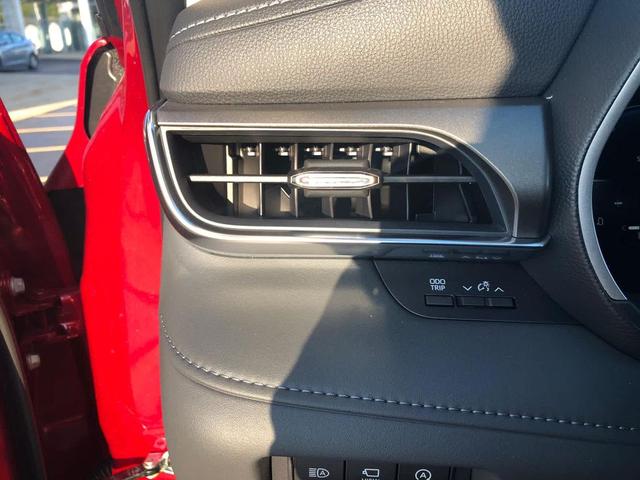 Photo of 2025 Ruby Flare Pearl Toyota Highlander