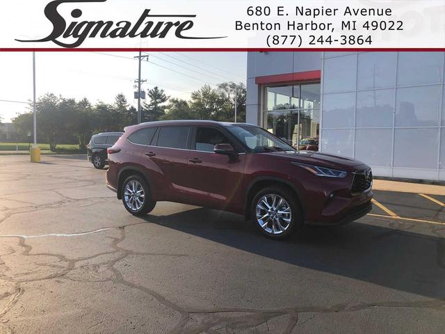 Photo of 2025 Ruby Flare Pearl Toyota Highlander