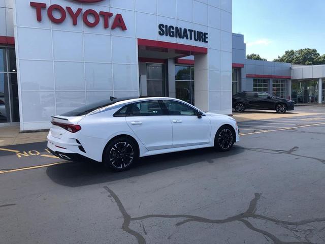 Photo of 2023 Glacial White Pearl Kia K5