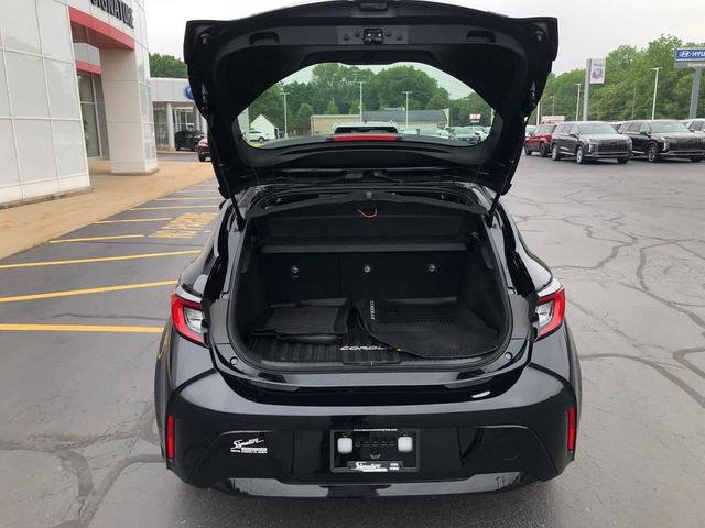Photo of 2023 Midnight Black Metallic Toyota Corolla