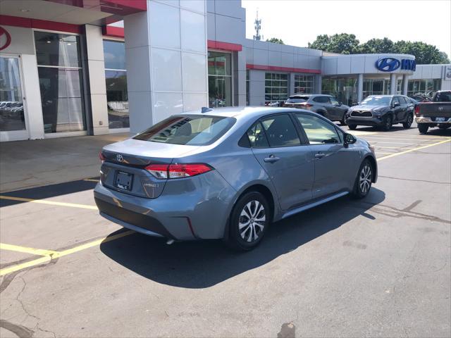 Photo of 2022 Celestite Toyota Corolla Hybrid