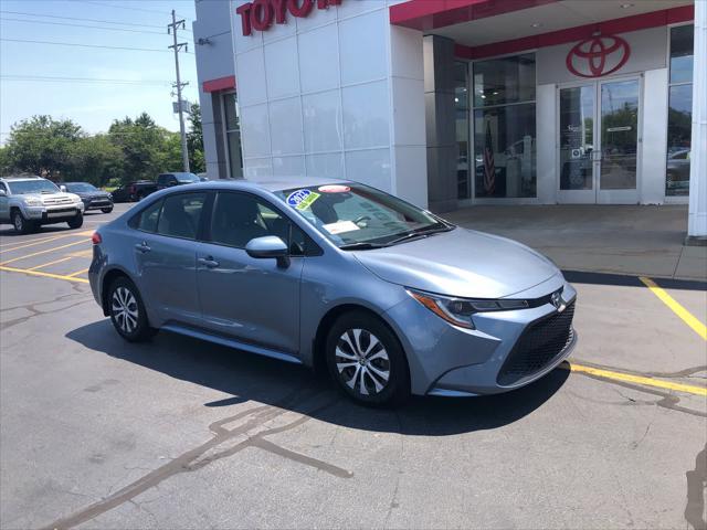 Photo of 2022 Celestite Toyota Corolla Hybrid