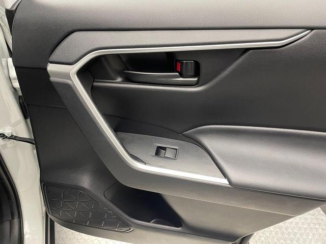 Photo of 2023 Ice Toyota RAV4