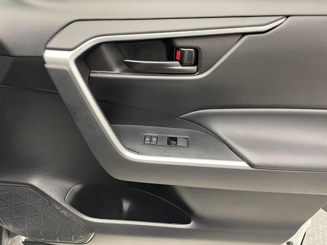 Photo of 2023 Ice Toyota RAV4