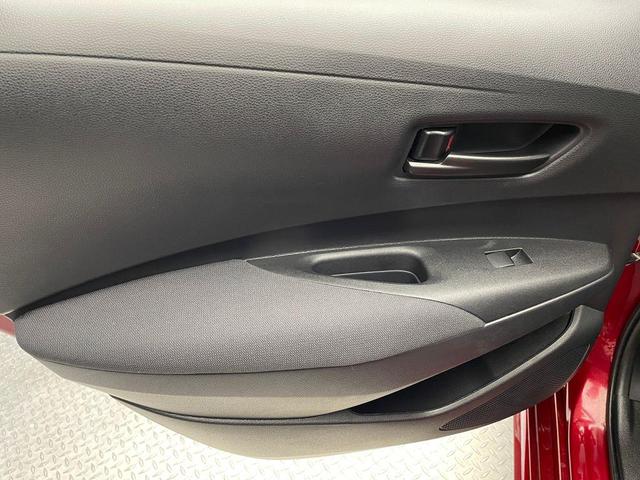 Photo of 2025 Pearl Toyota Corolla
