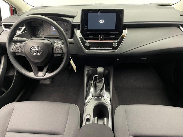 Photo of 2025 Pearl Toyota Corolla