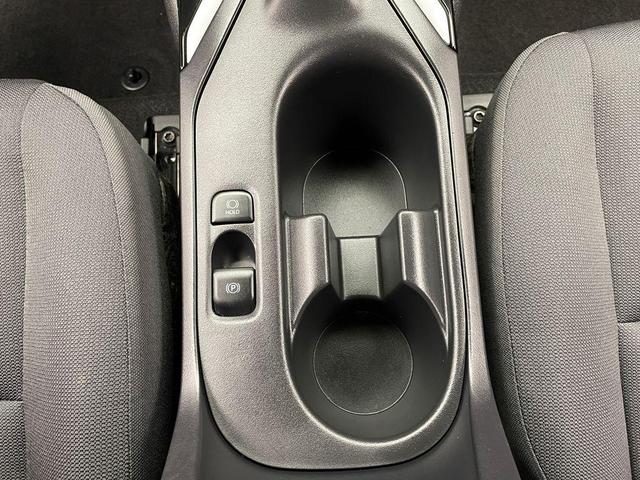 Photo of 2025 Pearl Toyota Corolla