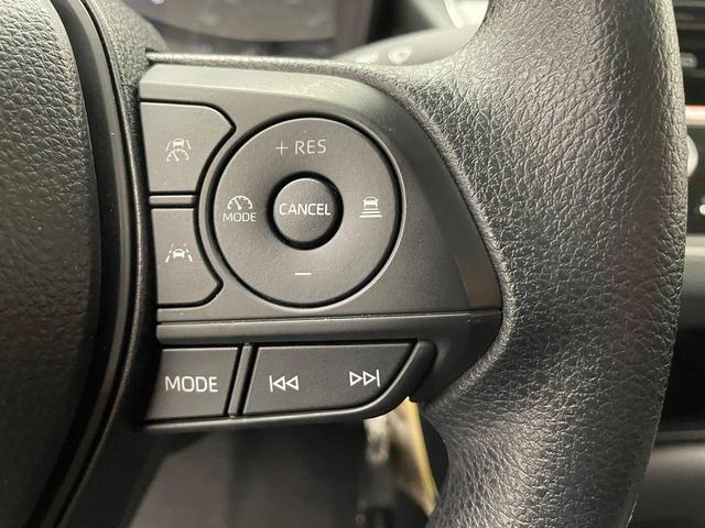 Photo of 2025 Pearl Toyota Corolla