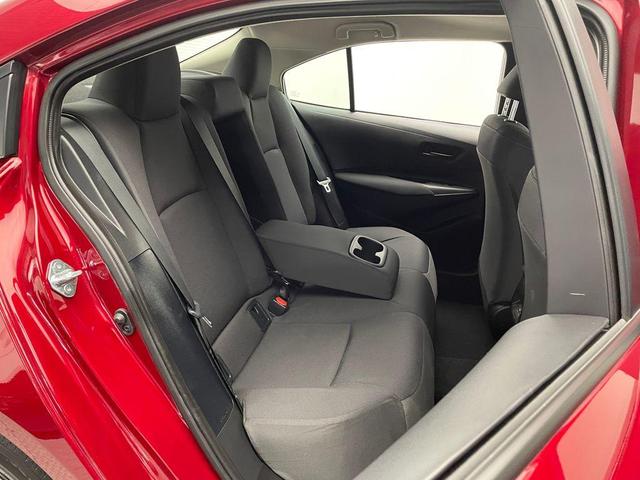 Photo of 2025 Pearl Toyota Corolla