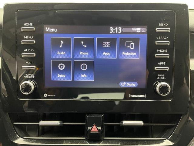Photo of 2021 Super White Toyota Camry
