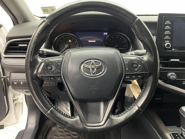 Photo of 2021 Super White Toyota Camry