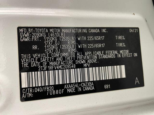 Photo of 2021 Super White Toyota RAV4