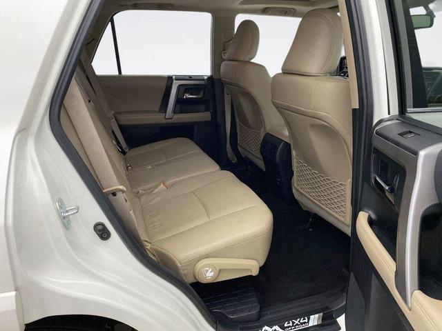 Photo of 2019 Blizzard Pearl Toyota 4Runner