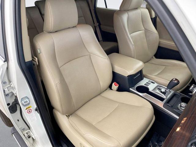 Photo of 2019 Blizzard Pearl Toyota 4Runner