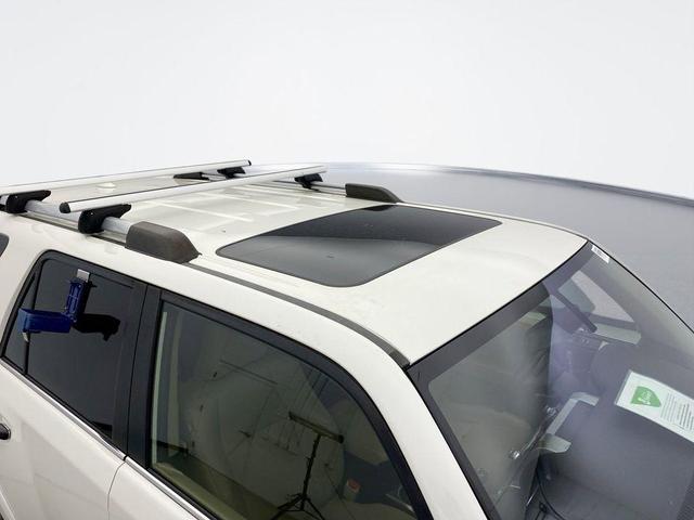 Photo of 2019 Blizzard Pearl Toyota 4Runner