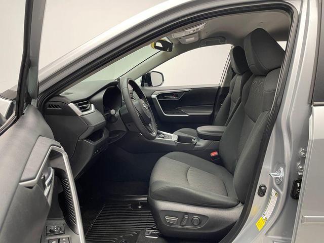 Photo of 2024 Silver Sky Toyota RAV4 Hybrid