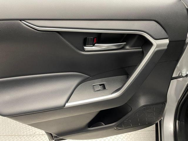 Photo of 2024 Silver Sky Toyota RAV4 Hybrid