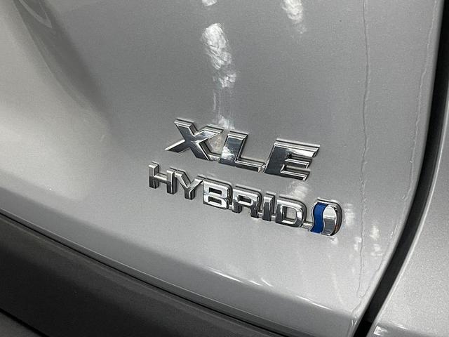 Photo of 2024 Silver Sky Toyota RAV4 Hybrid