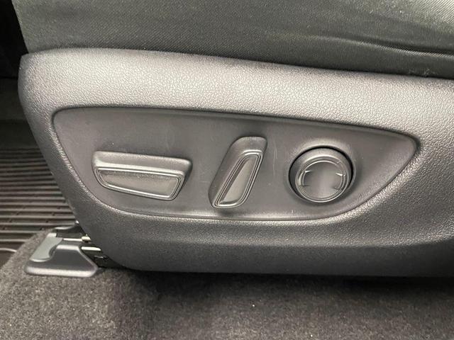 Photo of 2024 Silver Sky Toyota RAV4 Hybrid