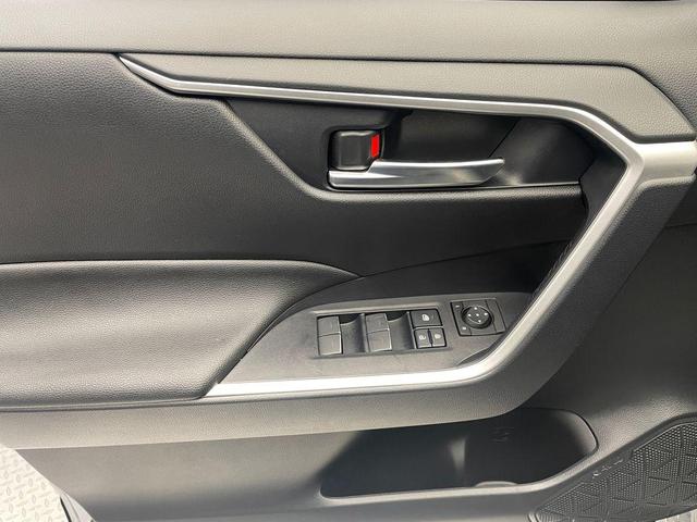 Photo of 2024 Silver Sky Metallic Toyota RAV4 Hybrid