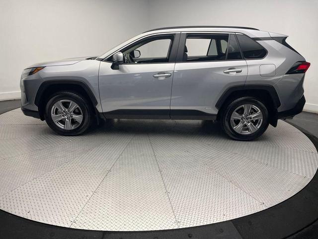 Photo of 2024 Silver Sky Metallic Toyota RAV4 Hybrid