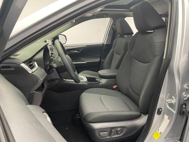 Photo of 2024 Silver Sky Metallic Toyota RAV4 Hybrid
