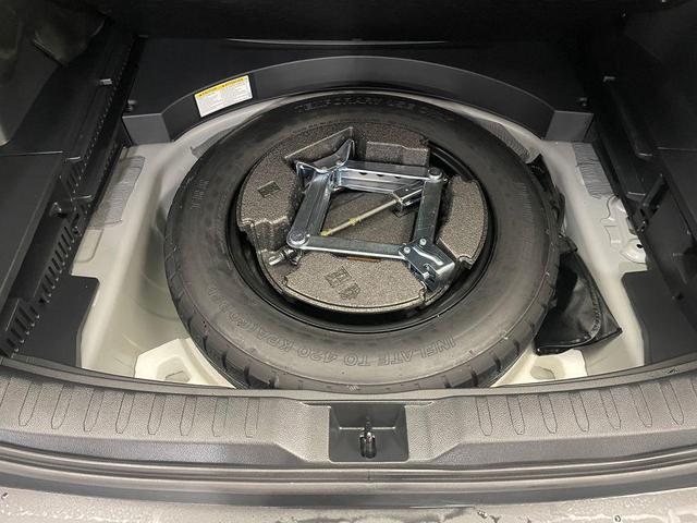 Photo of 2024 Silver Sky Metallic Toyota RAV4 Hybrid
