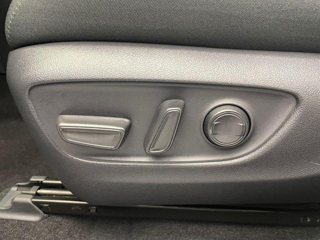 Photo of 2024 Silver Sky Metallic Toyota RAV4 Hybrid