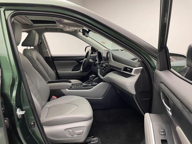Photo of 2023 Cypress Toyota Highlander