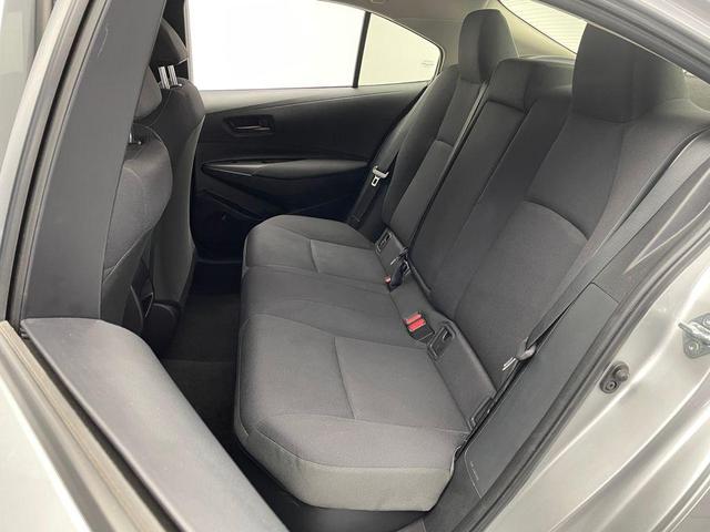 Photo of 2022 Classic Silver Metallic Toyota Corolla Hybrid