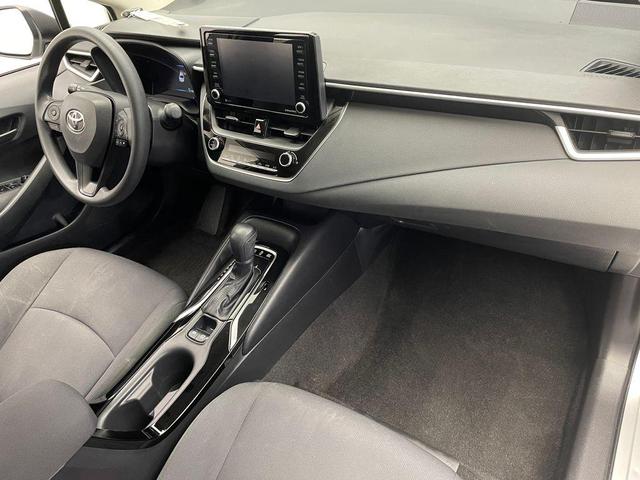 Photo of 2022 Classic Silver Metallic Toyota Corolla Hybrid