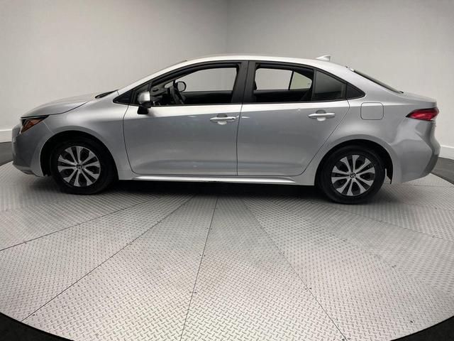 Photo of 2022 Classic Silver Metallic Toyota Corolla Hybrid