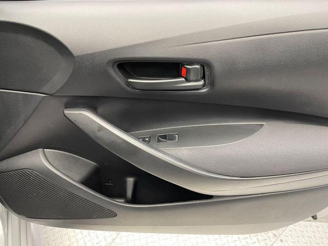 Photo of 2022 Classic Silver Metallic Toyota Corolla Hybrid