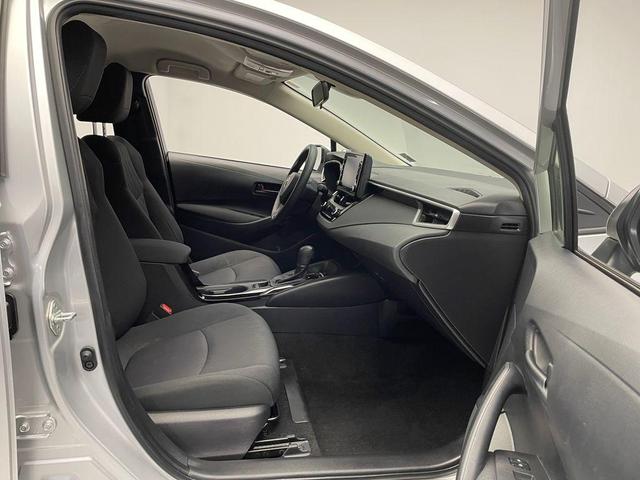 Photo of 2022 Classic Silver Metallic Toyota Corolla Hybrid