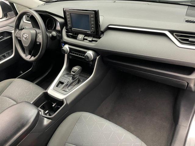 Photo of 2022 Silver Sky Toyota RAV4