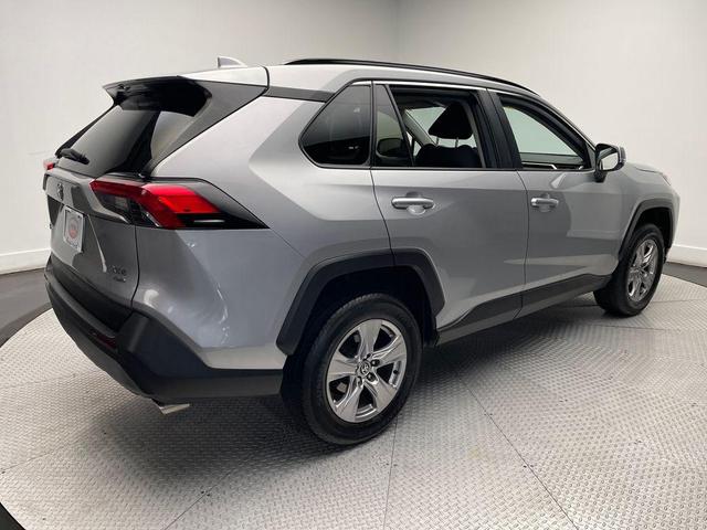 Photo of 2022 Silver Sky Toyota RAV4