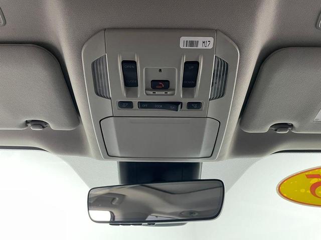 Photo of 2025 Magnetic Gray Toyota Highlander Hybrid