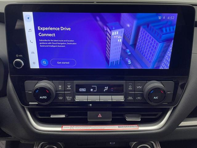 Photo of 2025 Wind Chill Pearl Toyota Grand Highlander