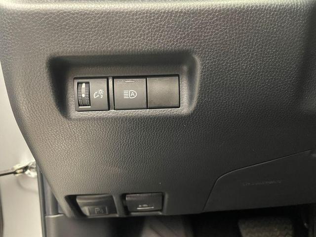 Photo of 2023 Silver Sky Toyota RAV4