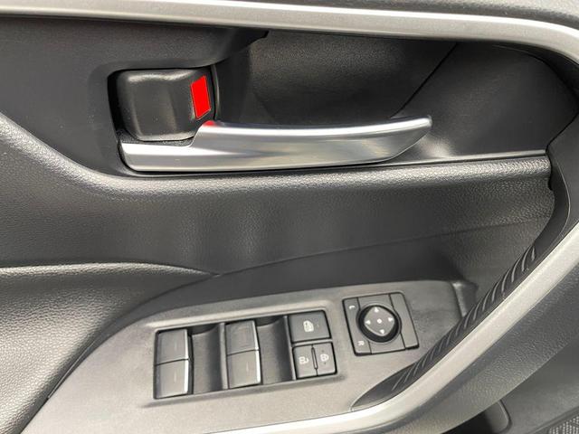 Photo of 2024 Silver Sky Metallic Toyota RAV4 Hybrid