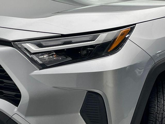 Photo of 2024 Silver Sky Metallic Toyota RAV4 Hybrid