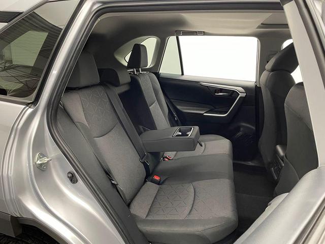 Photo of 2024 Silver Sky Metallic Toyota RAV4 Hybrid
